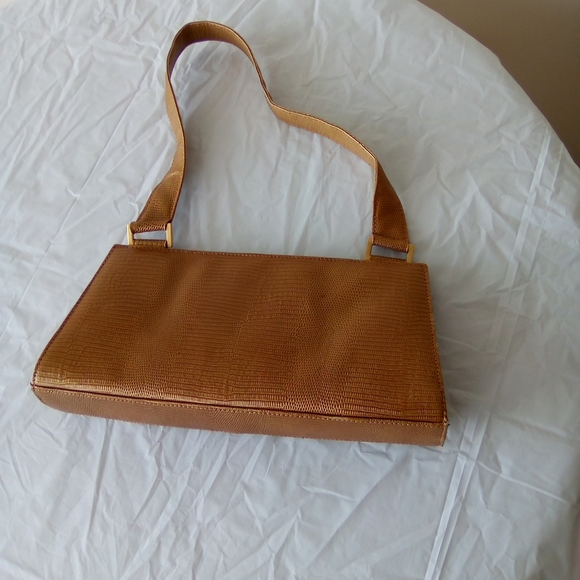 KENNETH COLE NEW YORK Elegant Gold Shoulder Bag 5" LENGTH 9" WIDE - Picture 1 of 5